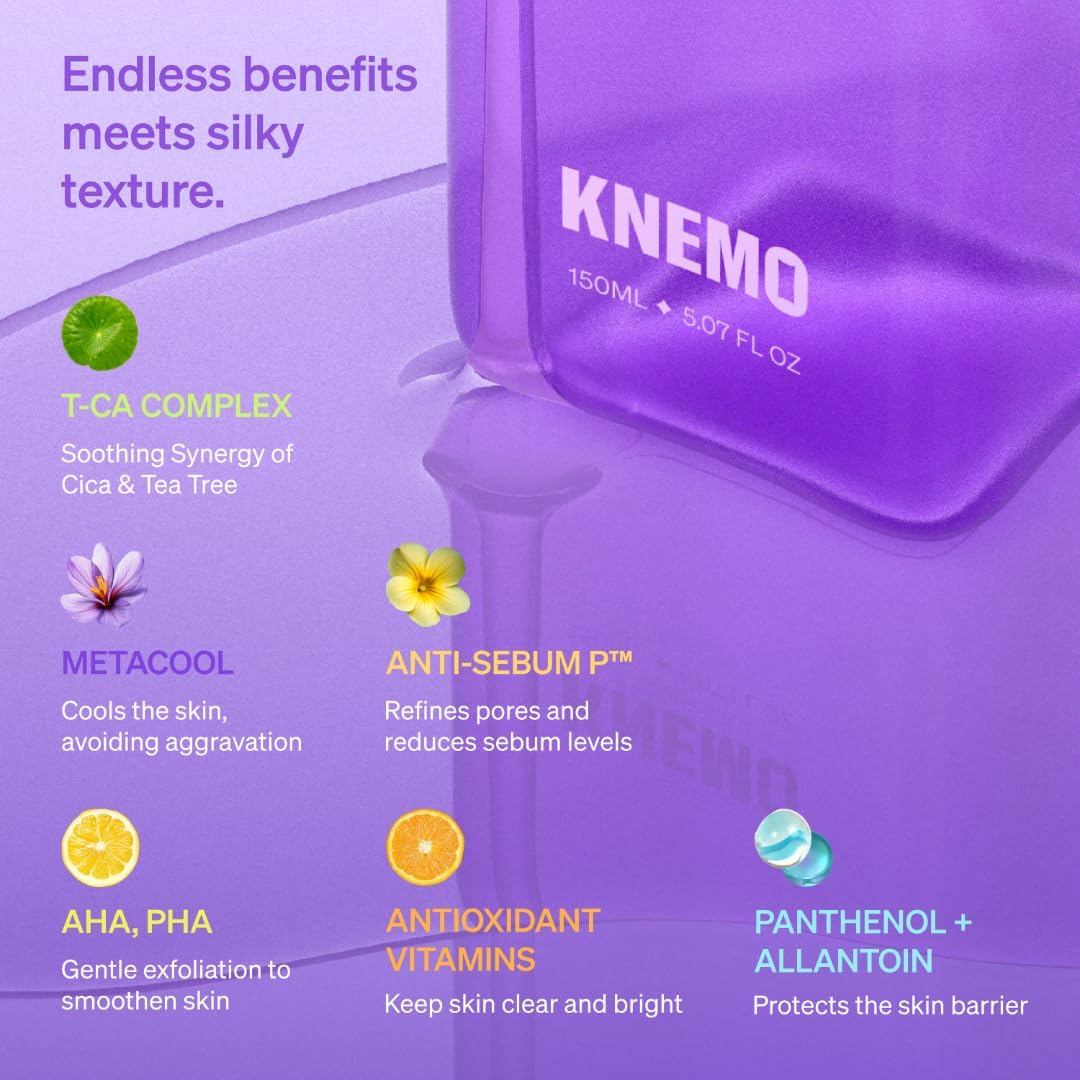 Close-up of the Knemo toner bottle with floating ingredient icons and benefit highlights: T-CA Complex (Cica & Tea Tree), MetaCool (soothing), Anti-Sebum P™ (pore & sebum control), AHA/PHA (gentle exfoliation), antioxidant vitamins (clarity), and Panthenol + Allantoin (barrier protection).